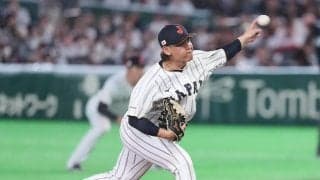 【WBC】東京ドームの大型ビジョンに侍左腕の妹が登場！笑顔で兄のタオル掲げる
