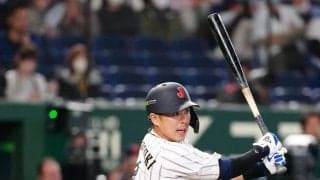 【WBC】若月健矢の右翼二塁打に相手失策が重なり８回に先制！周東佑京の３ランで突き放す