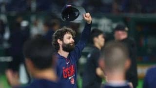 チェコ公式が感動…侍指揮官、去り際の“ひと言”　引退右腕へ「イバタさんが敬意を」