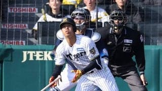 【阪神】生き残りへ必死のパッチ　ドラ３岡城快生２点三塁打にド迫力ヘッド　走攻守で持ち味発揮