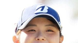 吉田優利がアジアツアーでのオフショット公開　姉妹ショット、グレーのタンクトップ姿も