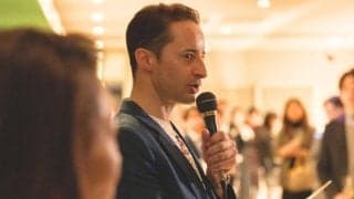 ルメール騎手ブランド4周年…武豊騎手など競馬界の仲間が祝福