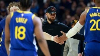 “ランナー膝”に苦しむステフィン・カリーが10日間の欠場延長…本人は終盤戦に向け意欲