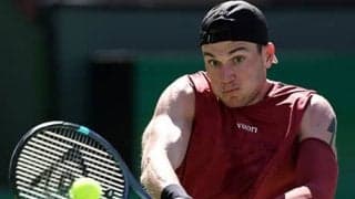  昨年覇者ドレイパー、ジョコ下し8強 