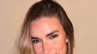 「世界一セクシーな元バレー選手」SNSで大胆水着ショット披露「ファンを汗だくに」英紙