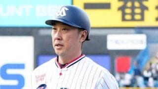 【ヤクルト】WBCブラジル監督の松元ユウイチHC合流　グラウンドでナインと再会しあいさつ