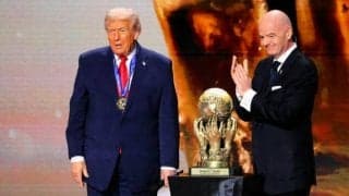 トランプ氏、イランのW杯出場は「適切でない」　FIFA会長とずれ