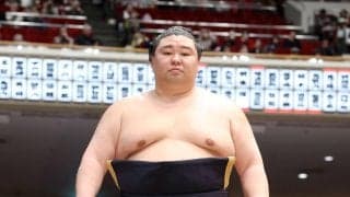 正代が上手投げで狼雅下し５勝目　好調の理由は「大阪が楽しいからじゃないですか（笑い）」