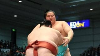 みんな見て！熱海富士が大関琴桜を一方的に押し出し　３勝３敗「全力で１番１番」好内容継続誓う
