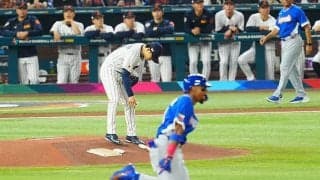 侍J・山本由伸、わずか2球で被弾　WBC準々決勝で先頭アクーニャJr.に…マイアミ熱狂
