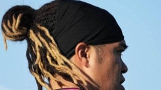 ｢キレッキレすぎて滅｣田中パウロ淳一の決勝ボレー弾→全力“滅ダンス”披露にチームメイトも困惑!? ｢戸惑う鈴木武蔵｣｢想像の何倍もパフォーマンスしてて笑う｣