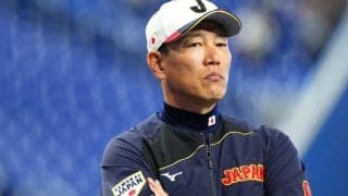 終戦の侍J、NPB組がホテルを出発　涙の敗戦から9時間後…警察バイク6台の“厳戒態勢”