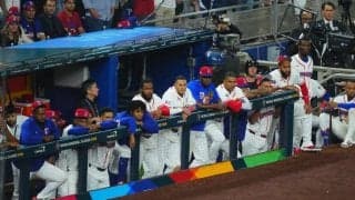 終戦のドミニカナイン、深夜0時過ぎても出てこず　1時間以上ロッカーに…滲む無念