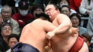 隆の勝は横綱豊昇龍に寄り切られて２敗目「攻め込まれたわけじゃない」と気を取り直す