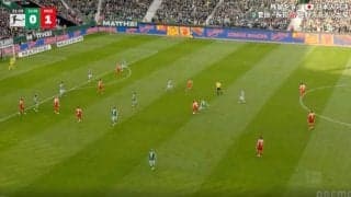 なんだこれは…？ 佐野海舟、思わず二度見する“連続技”「上手すぎやろ」完璧トラップ&ルーレット→プレスを無効化「余裕やん」「レベル違うな」