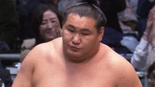 「変化の途中で…」速すぎる豊昇龍に「朝青龍みたいな勝ち方」ファン騒然 横綱初優勝へ“エンジン全開” 衝撃の電車道にファン驚愕