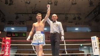 平野岬　圧勝１回ＴＫＯ　昨年１月の日本タイトル戦で敗北　「どこでも通用するようなボクシングを」