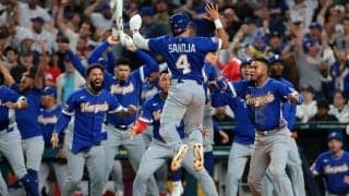 WBC初制覇のベネズエラ、溢れた涙に球場喝采　試合後に国歌斉唱…侍J撃破の“世界一軍団”が快挙