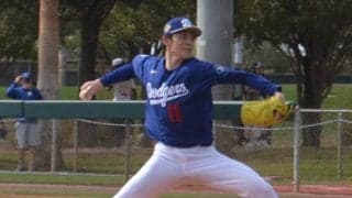 ドジャース佐々木朗希がOP戦先発、３回1/3を投げ４安打３失点４四球と課題残す