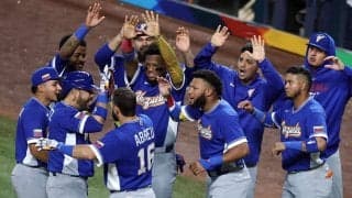 「これ程までに強いのか」米国倒したベネズエラ、歓喜の初Vでお祭り騒ぎ　4番スアレスが決勝打【WBC】