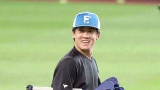 【日本ハム】北山亘基「家族の元に戻った」チーム合流でブルペン入り…予定通り開幕２戦目先発へ