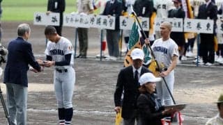 【センバツ】昨春王者の横浜・小野舜友主将が優勝旗返還「また優勝旗をとるのは自分たち」