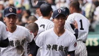 昨夏甲子園覇者・沖縄尚学、守備の乱れによる逆転負けで初戦敗退…比嘉監督「ショック大きい敗戦」【センバツ】