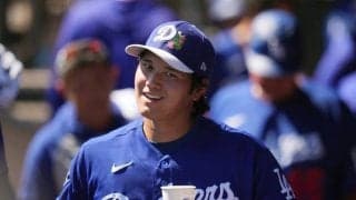 大谷翔平が試合中に呆然「なぜ見てる？」　目撃した“珍事”…心配そうな顔で「混乱してる」