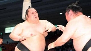 千代丸が鳰の湖との13年ぶりの対決を制した　15年ぶり三段目で４場所ぶり勝ち越し