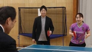 東京五輪決勝の卓球台　磐田市に寄贈…混合ダブルス金の伊藤美誠と水谷隼さんがお披露目式でペア再結成
