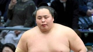 琴勝峰が２敗を守る　義ノ富士に勝ち、昨年名古屋場所以来の優勝目指す