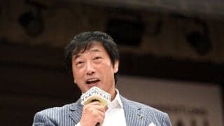 小橋健太さんが夫婦で誕生会　仲むつまじい２ショットに「こちらまで幸せな気持ちでいっぱい」