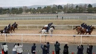 静内種馬場で「生産育成技術者研修」の修了式 未来のホースマン候補19名が参加