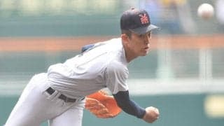 横浜のプロ注目右腕、織田翔希が五回に１５０キロを計測　三回に先制二塁打を浴びた神村学園・田中に対して