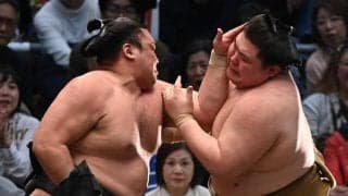 霧島が３度目Ｖ王手　王鵬下し１敗死守　琴勝峰敗れ２敗消える　２１日にも１４場所ぶり賜杯