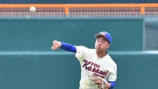 【センバツ】九州国際大付が“フライゲッツー”で追加点逃す…球審の×マークに選手は肩落とす