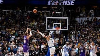 レイカーズがマジックに劇的勝利、9連勝を達成…ルーク・ケナードが試合終了間際に逆転3P