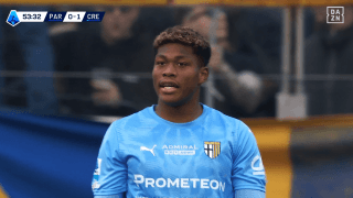 「漫画みたいな軌道」鈴木彩艶が“急加速イーグルショット失点”で唖然…「どんなGKでも無理」「松山光くんだ」ファンが驚愕＆同情