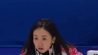 【カーリング】日本代表ロコ・ソラーレ吉田知那美の目に涙…夫から花束受け取りハグ＆キス
