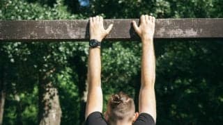 ぶら下がり健康器を毎日続けた結果、どうなる？理学療法士が解説