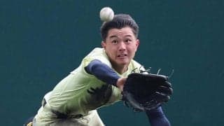 陸上競技場で磨いたダイビングキャッチ　英明を救う　センバツ