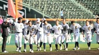 佐野日大、持ち味の打線つながらず　「守備からリズム」一端は示す