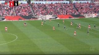 「もはや暴力」佐野海舟の相手に“異変”「スゲえ」「どうした」ドイツ代表FWの体が動かなくなる「ビクともしないw」