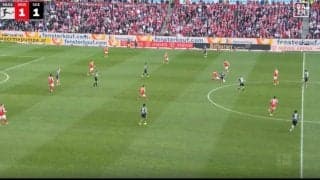 ウソでしょ…！？ 佐野海舟、目を疑う“衝撃の光景”「速すぎ」「どっから出てきたん」倍速スピードで“ボール奪取”→爆速カウンター「万能すぎる」