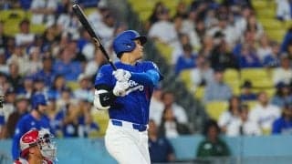 大谷翔平、2打数1安打で途中交代　フェン直二塁打で好機演出…2戦連続安打、本拠地拍手