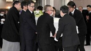 若嶋津さん告別式　みづえ夫人涙止まらず「最後は本当に穏やかで」　約３００人が最後の別れ