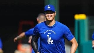 大谷翔平が笑顔→ハグ「素敵だなぁ」　再会した“人物”との光景に「人柄が伝わってくる」