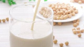 豆乳を飲み続けるとどうなる？体に起きる変化と注意点【1ヶ月〜】