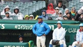 無失策の守備陣に「少々の雨でも練習はしますから」と花咲徳栄・岩井監督　「だいぶ冬で鍛えてきました」