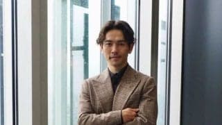 戸﨑圭太騎手インタビュー後編・“ベリベリホース”に次ぐ名言はいつ飛び出す？初の著書『やり抜く力』出版のきっかけになった「騎手人生で一番の乗り味」を振り返る